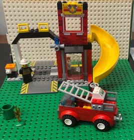 Lego Juniors 10671 Fire Emergency  w/ Manual