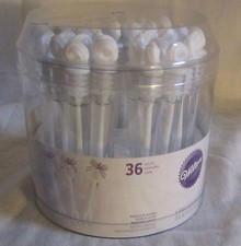 Wilton Love Knot Bubble Wands 36 Count Party Wedding Favors Reception NEW