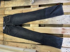 Pantalon en jean de marque pour femmes. Taille du produit neuf : 34. Excellen...