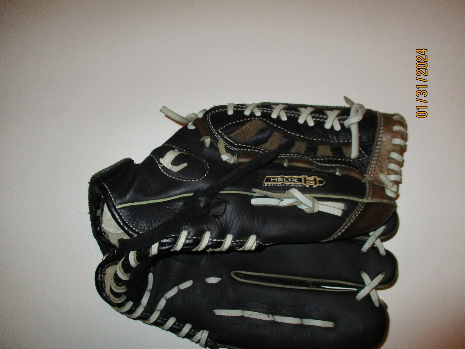 Louisville Slugger TPS HELIX Baseball Glove HS1300 13" Leather RHT