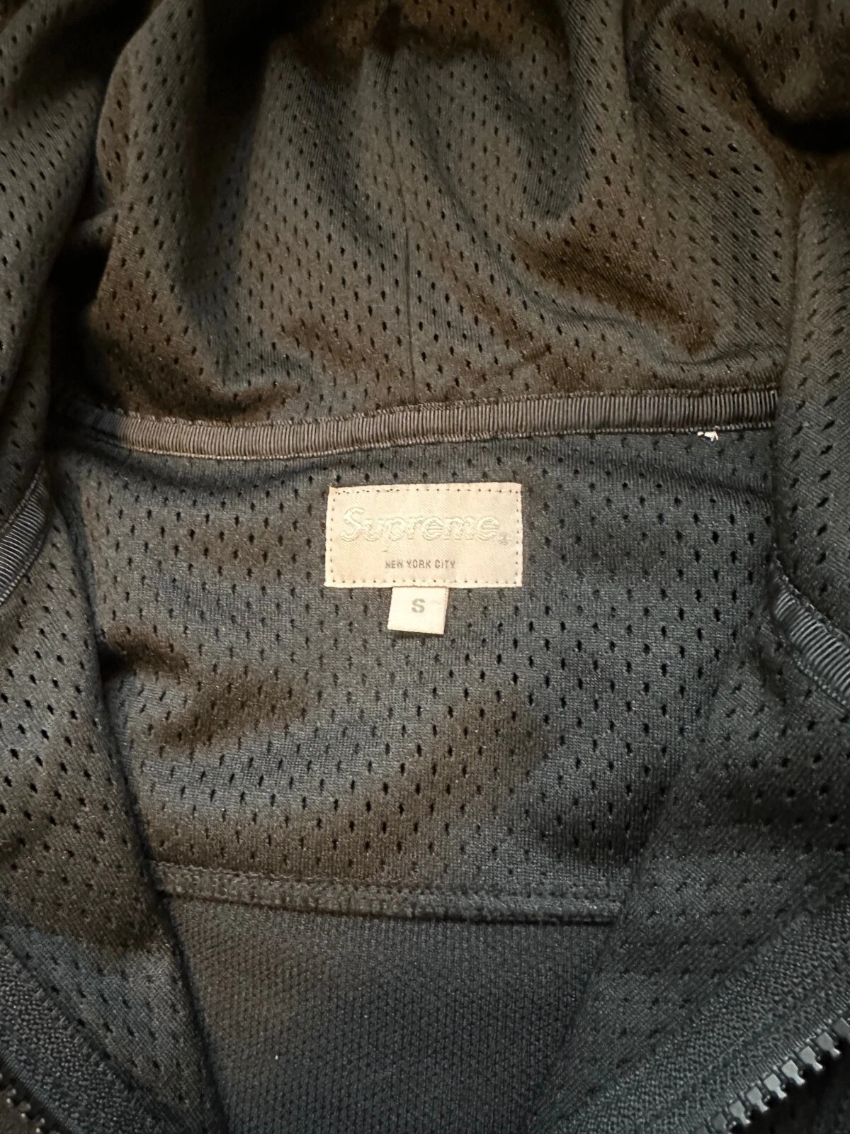 NUOVA Felpa con cappuccio Supreme FW16 logo script hockey jersey nera taglia: piccola scatola ss