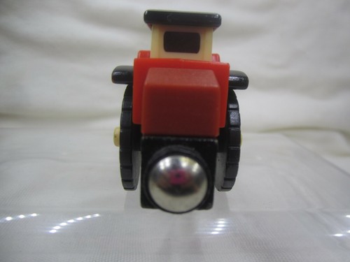 Thomas And Friends Wooden Railway Jack #11 The Front Loader 2003 Magnetic Train - Picture 6 of 12