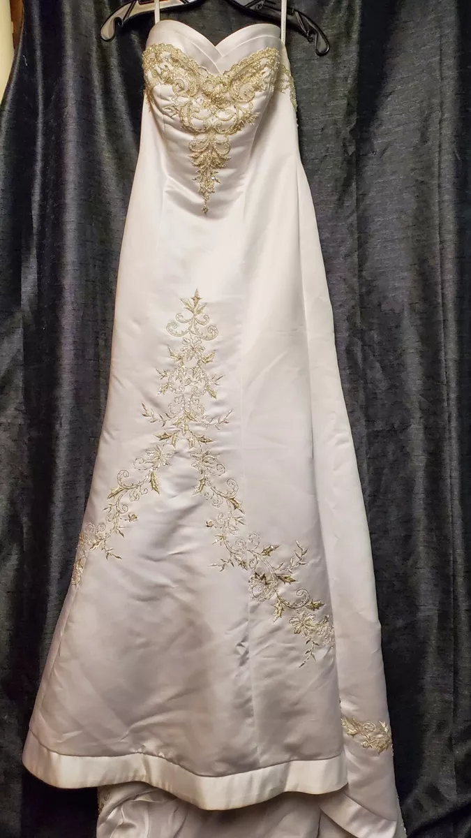 David s Bridal wedding dress Style V9322 Sz 8 eBay
