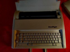 MONDITYPE MACHINE A ECRIRE ELECTRONIQUE QUASI NEUVE, SERVI 1 FOIS