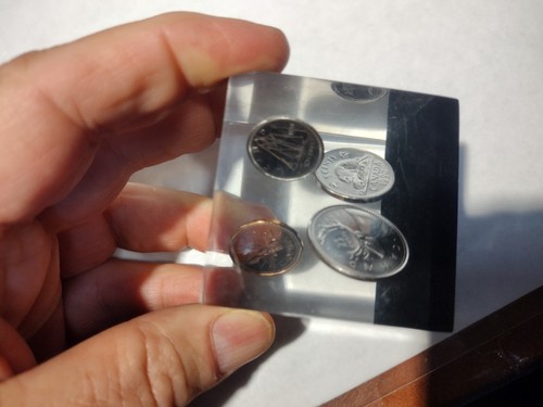CANADIAN COIN PAPER WEIGHT 1990 - Picture 3 of 13