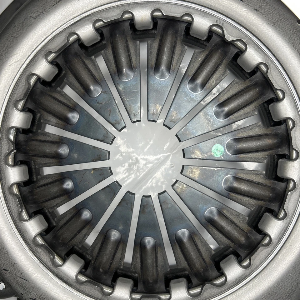 Placa de presión de embrague CTX-107 AISIN OE: 31210-35210 Toyota Tundra 4Runner Tacoma Foto 4 de 4