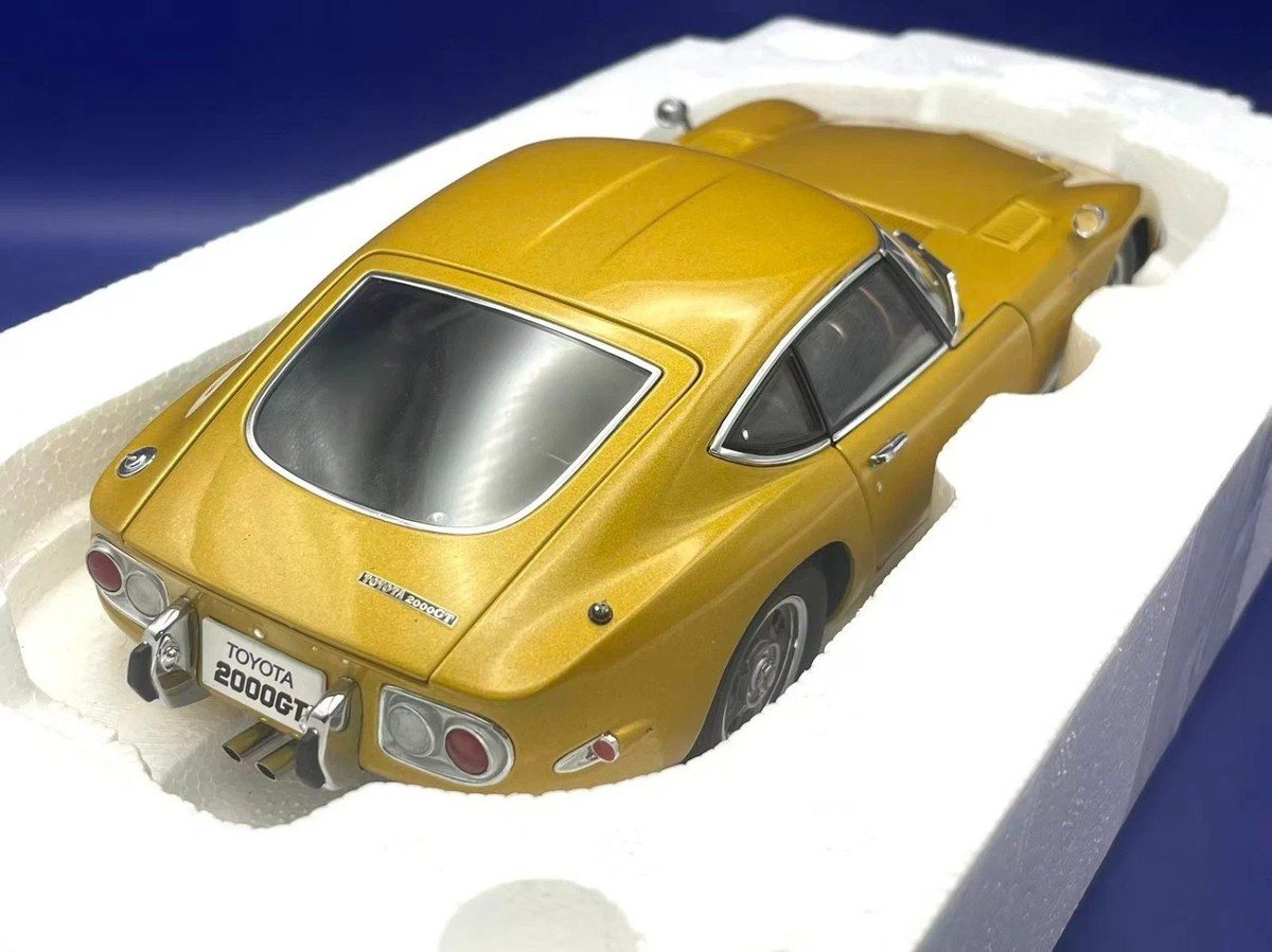 SUPER RARE* Autoart 1/18 Toyota 2000GT Gold Metallic 1967 JDM