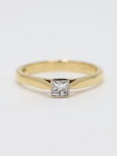 18ct Yellow Gold 1/4ct Natural Diamond Princess Cut Solitaire Ladies Ring Size O