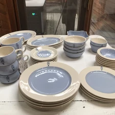 Buffalo China Lune Lamelle Set From The LosAngeles Biltmore 35 Piece  1930s Rare