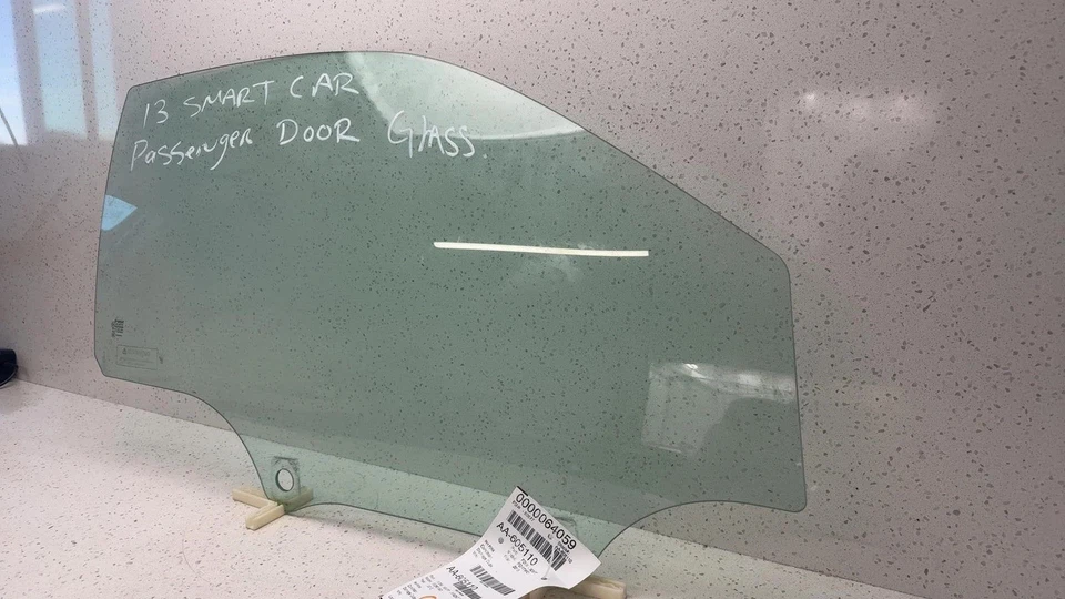 08 09 10 11 12 13 14 15 16 SMART FORTWO Front Door Glass/window Smart Right - Image 3 of 4