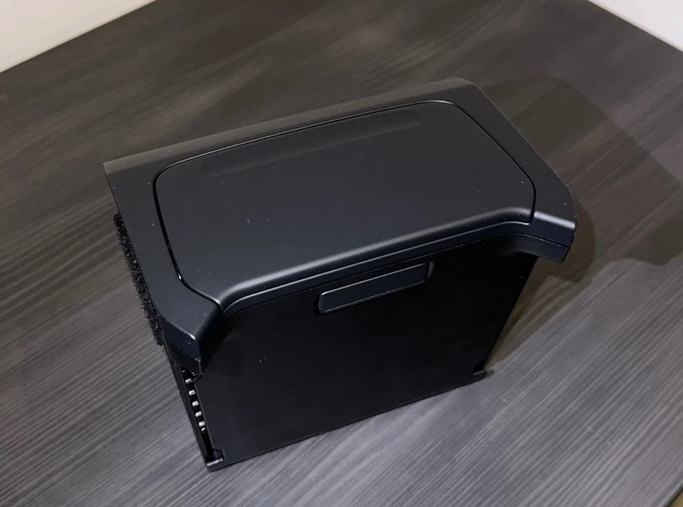 VOLVO XC40 MIDDLE CONSOLE STORAGE BIN FRONT COMPARTMENT TRAY 2018-2025 GENUINE - Image 2 of 4