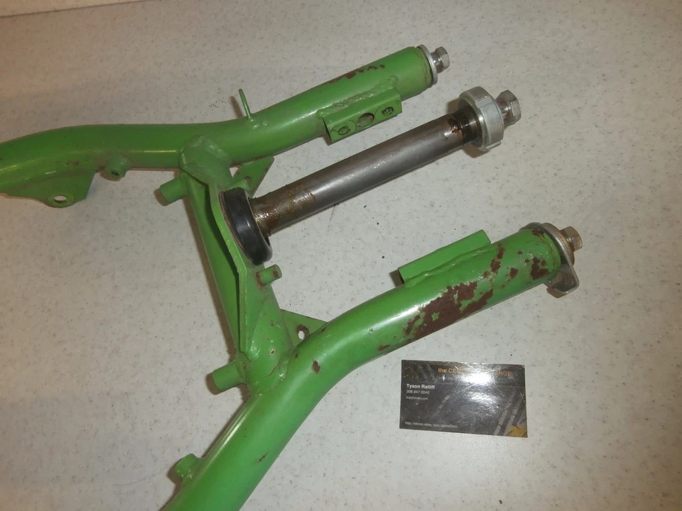 82 Kawasaki KLT250A KLT250 KLT 3 ruedas amortiguador delantero horquilla vástago de dirección Foto 3 de 4