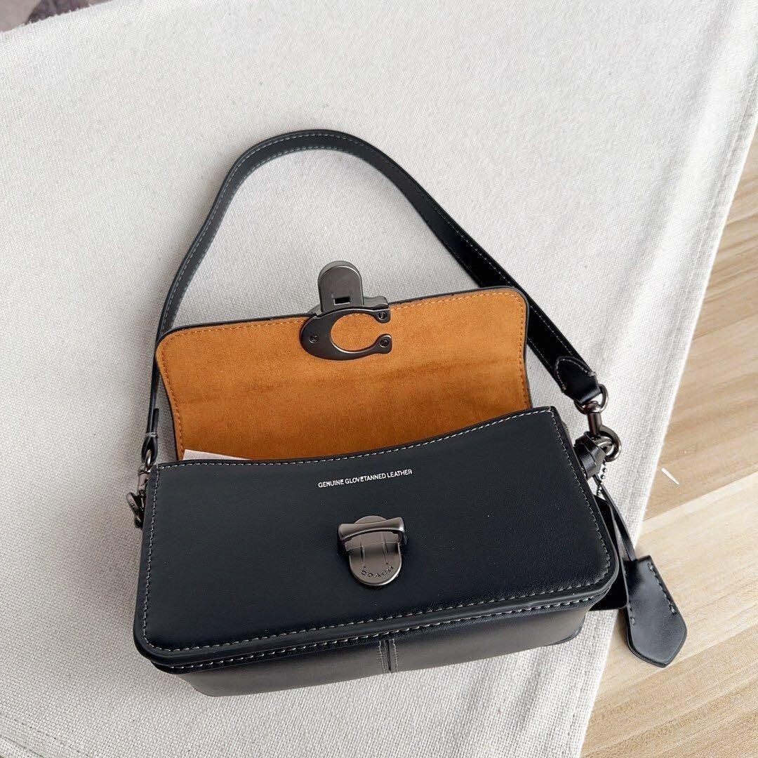COACH CE331 Studio Baguette Shoulder Crossbody Bag Leather Black