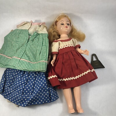 Miss Vicki Doll + 5 Outfits & Handbag Blond 11'' Vintage Plastic Doll