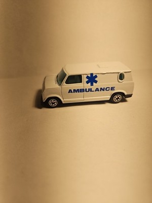 Yatming No.1501 Ford Econoline Ambulance White Diecast Van With Blue...