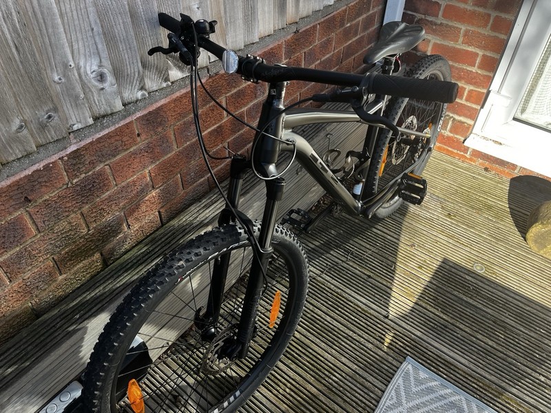 GT Avalanche Expert 29 Inch Mountain Bike