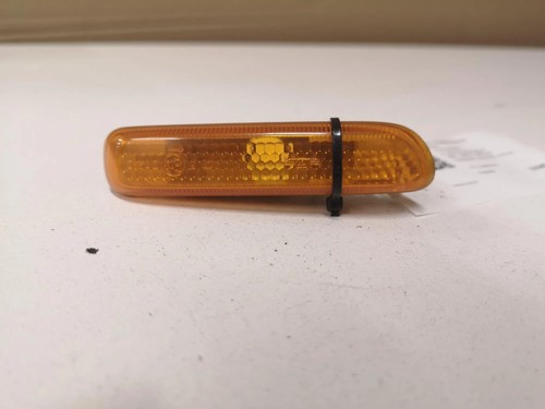 BMW 3 E46 Kotflügelblinker vorne links 8370719 2.00 Diesel 100kw 2001 28685961