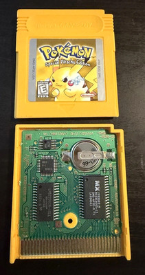 Pokemon Yellow Version Pikachu Edition   Gameboy Authentic Tested  ! Comes with