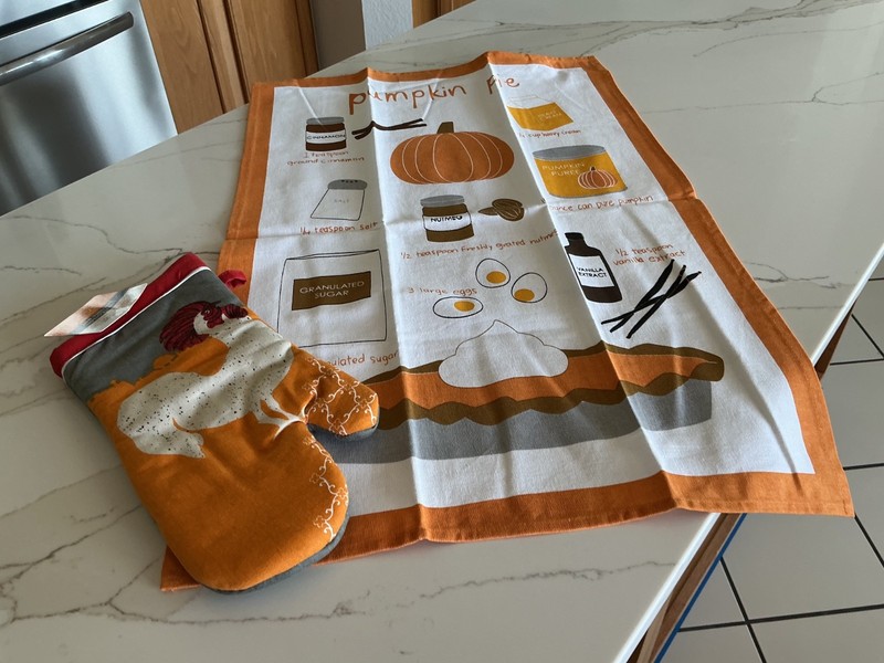 Pumpkin Dish Towel 18” x 28”   & Rooster Oven Mitt Set 100%  Cotton NWT
