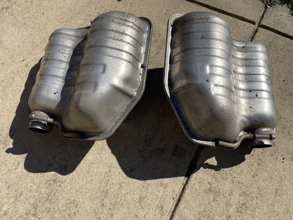 Dodge Challenger/cargador 2015/2023 3,6 L V6 0EM silenciadores de escape/resonadores Foto 2 de 4