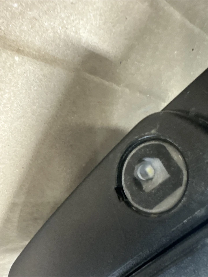 Espejo retrovisor de puerta de remolque Silverado GMC Sierra 2500HD 2020-25 señal derecha OEM *dañado Foto 4 de 4