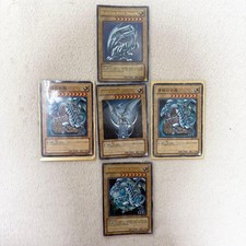 Yu-Gi-Oh Blue-Eyes White Dragon 5 Pcs Very Rare Includes Items