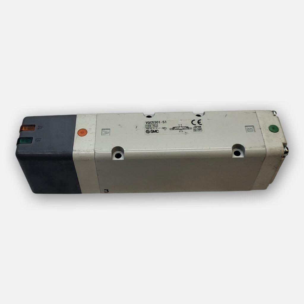 NEW SMC VQC5301-51 SOLENOID OPERATED AIR CONTROL VALVE