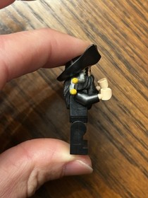 Lego pirates Of The Caribbean Minifigure Lot Of 4 (Barbossa, Blackbeard, Etc..)