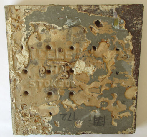 Precioso azulejo de piso encáustico de tres colores 6 x 6"" - Stoke on Trent - Imagen 2 de 3