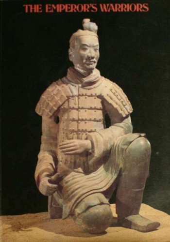 MACKINTOSH TO MOLLINO: Fifty Years of Chair Design DEREK E