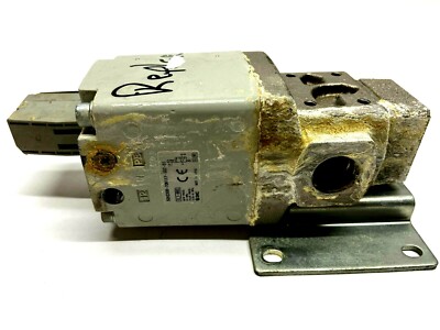 SMC SGH230B-70N15Y5DZ-B1 High Pressure Coolant Valve External Pilot