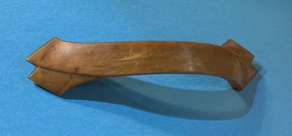 "Antiguo herraje de resina de baquelita Art Deco cajón tirador manija de gabinete 4,25"" centros" Foto 4 de 4