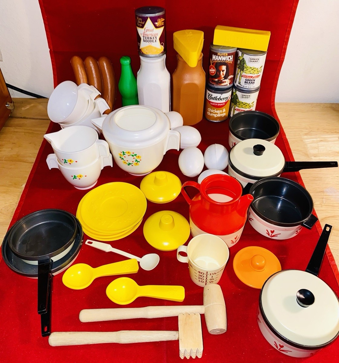 Vintage Chilton Fisher Price plastic Toy Dishes Cookware Food Lot 42 Pieces