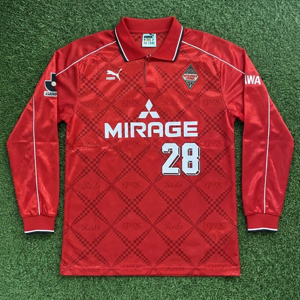 Urawa Red Diamonds Size XL International Club Soccer Fan Apparel