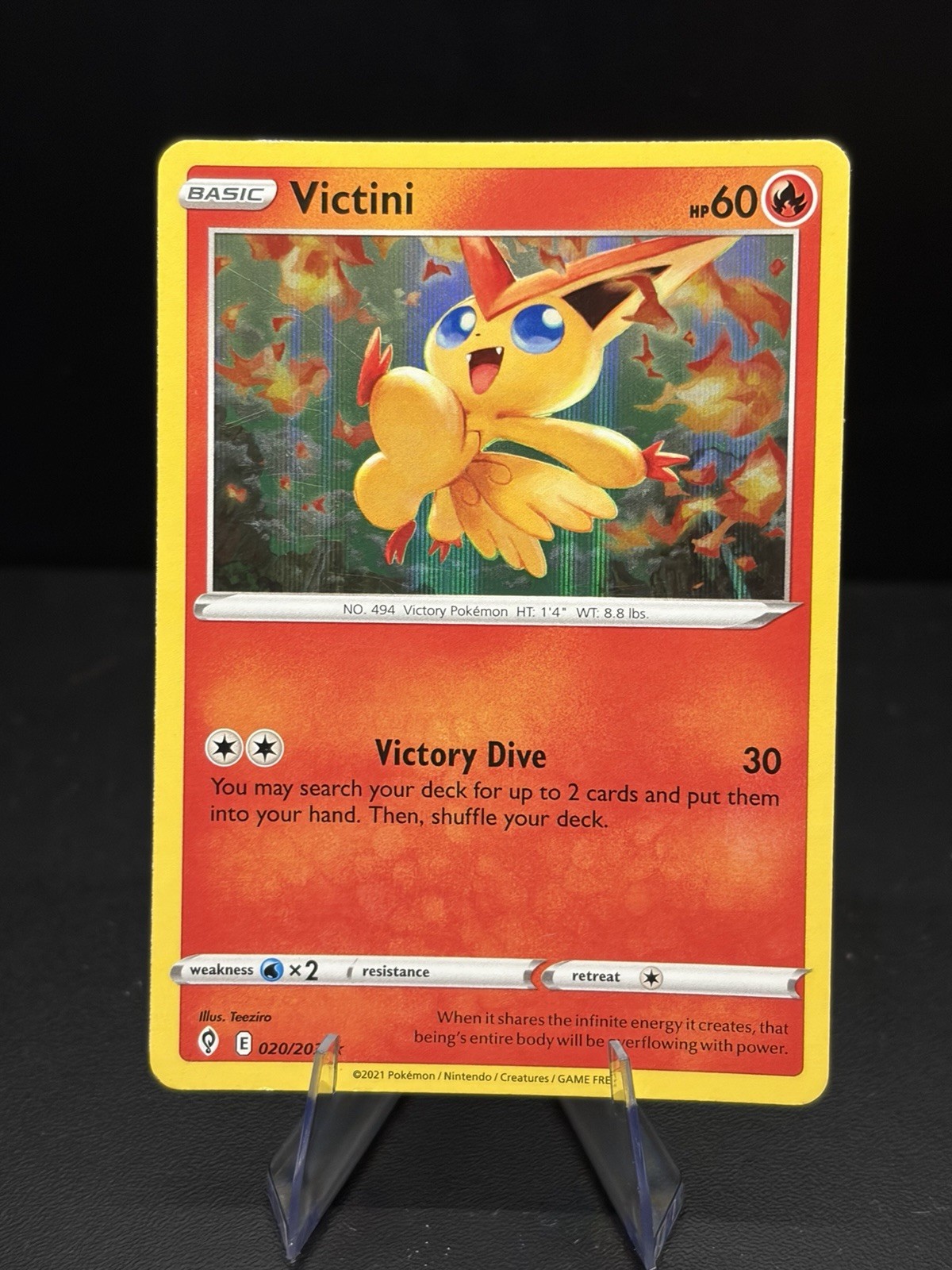 Holo Victini 020/203 Rare Evolving Skies Near Mint