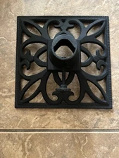 Vintage Cast Iron Umbrella Base Patio Parasol Stand for Poles Iron fleur de lis