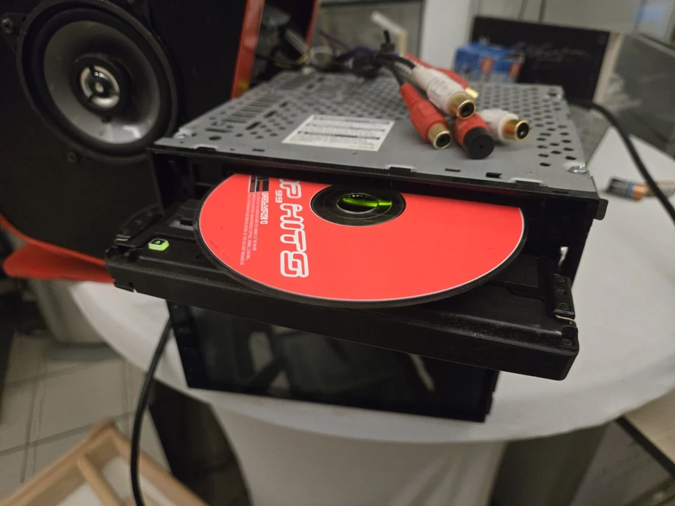 Clarion DRX8575Rz Tuner CD Player - Tested - Car Stereo. - Bild 4 von 4