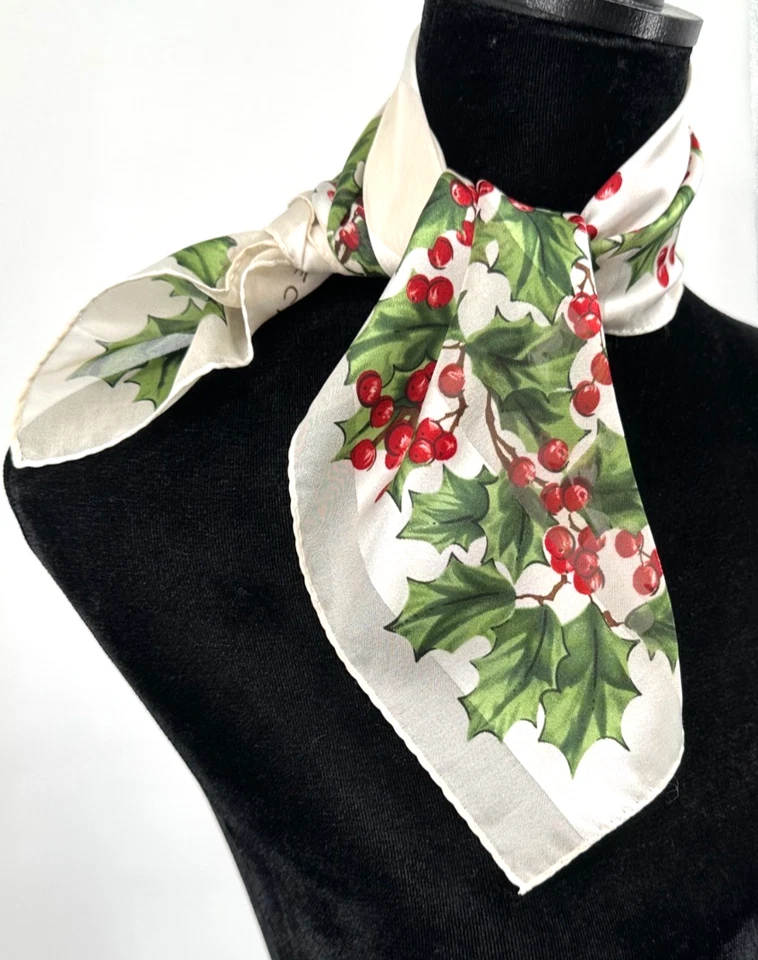 Cachecol quadrado Echo feminino tom marfim sobre tom listrado férias inverno azevinho bagas - Imagem 2 de 4