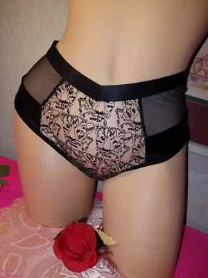 S Victoria's Secret Very Sexy Tiger Embroidery  High Waist Thong Panty 28.00 