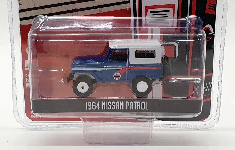 Greenlight 1/64 Scale 41090-B - 1964 Nissan Patrol - Blue/White - Imagen 2 de 2