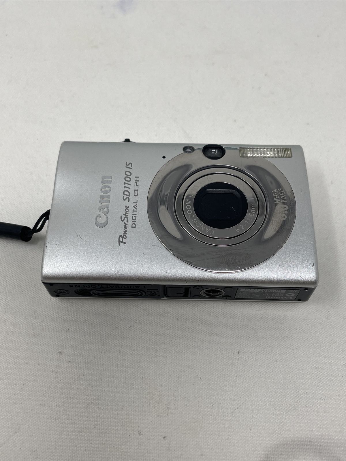 Canon PowerShot SD1100 IS Digital ELPH Silver 8.0 MP Digital Camera