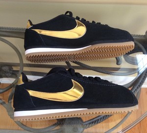 طبع قاتل الاشمئزاز nike cortez negro con dorado - natashaheasman.com
