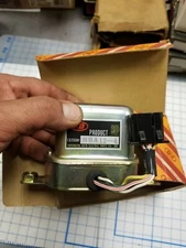 Vintage old Stock OEM F.D Auto Electric HBA12-4 Voltage Regulator 
