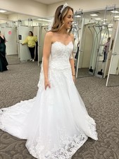 Strapless, Sweetheart Neckline, Lace Ball Gown New With Tags Unaltered, size 6