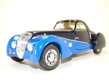 Peugeot 302 Coupe Darl'mat Blue Two-Tone 1/18