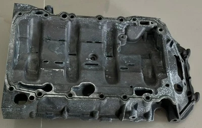 Engine oil sump upper parts 06J103603AF - Image 1 of 4