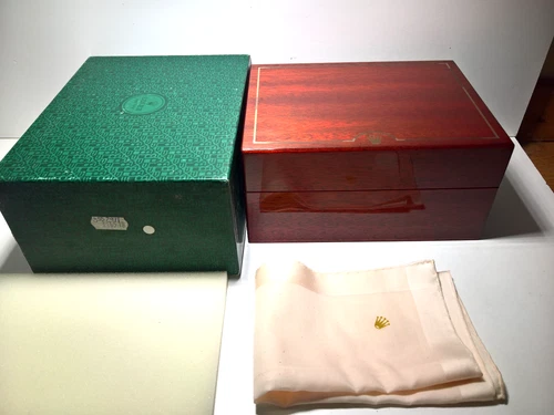 ULTRA RARE VINTAGE ROLEX DAYTONA 116518 WOODEN BOX 81.00.09 WITH STICKERS