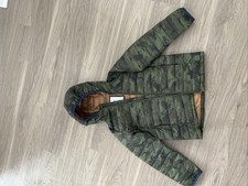 A Camo Water Resistances Gap Kids Jacket Sizes M In Good Condition