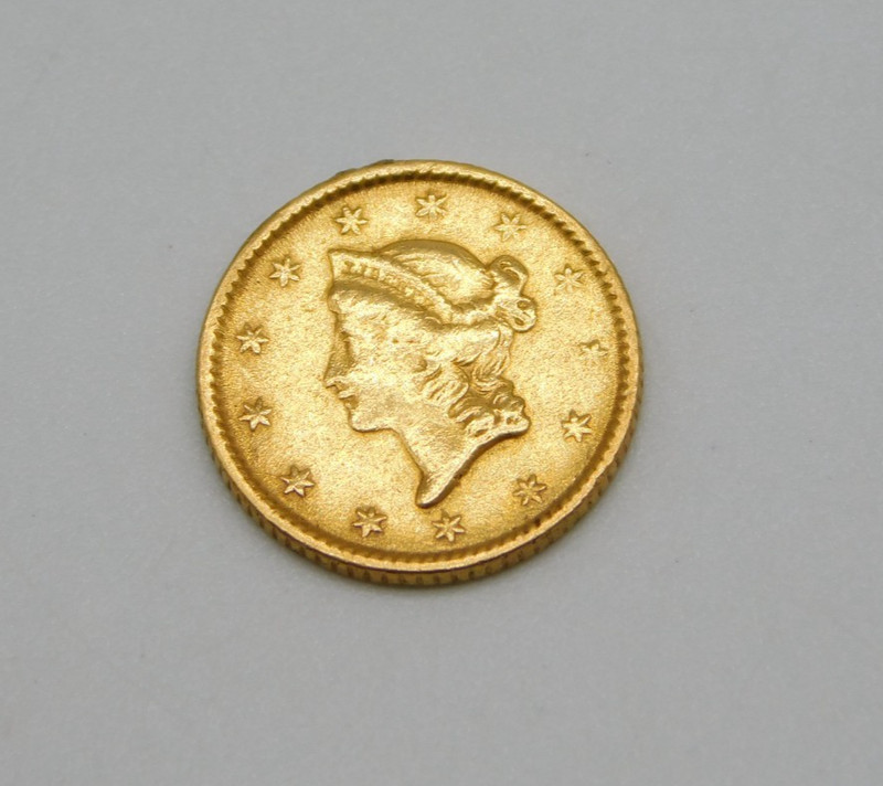 1853 UNITED STATES OF AMERICA GOLD LIBERTY HEAD 1 DOLLAR COIN