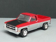 1981 GMC SIERRA CLASSIC 1500 VINTAGE PICKUP TRUCK COLLECTIBLE 1/64 SCALE LIMITED